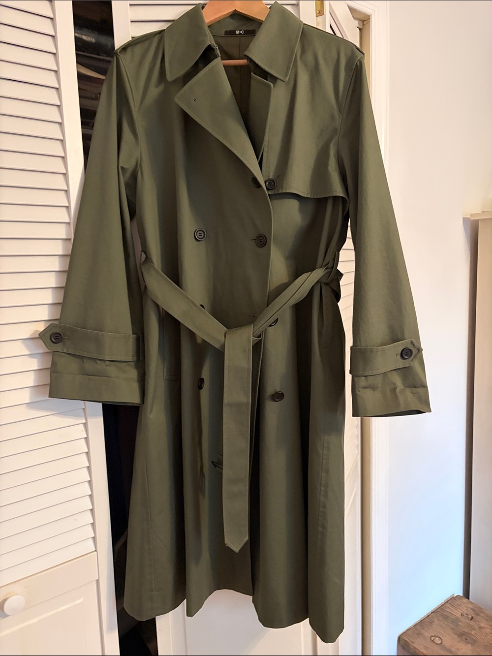 Uniqlo Olive Green Double-Breasted Trench Coat with Belt